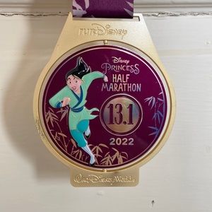 Disney Princess half marathon 2022 medal